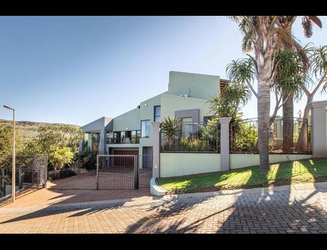 4 BEDROOM HOUSE FOR SALE IN RUIMSIG